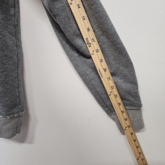 Universal Studios Harry Potter Gryffindor Sweatshirt Womens Size M Gray Pullover - Picture 8 of 11